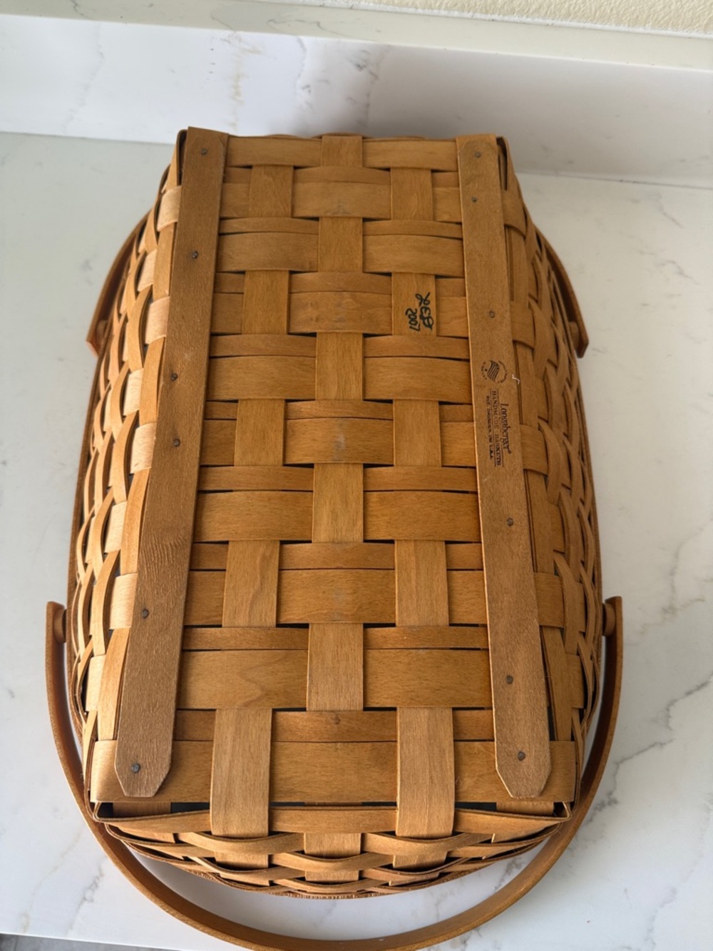 Longaberger Medium Gathering Basket 2007 with Liner - Picture 5 of 10